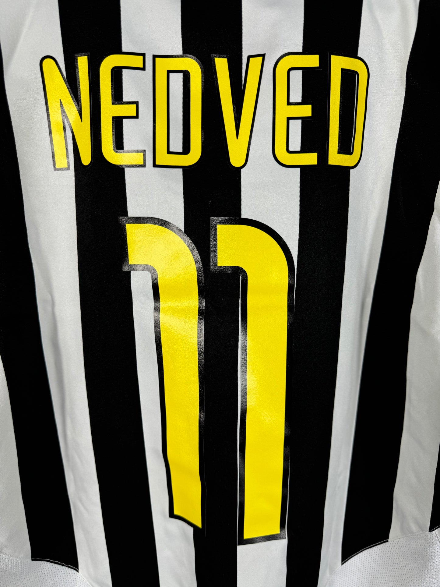 Juventus Heim 03/04 M #11 Nedved